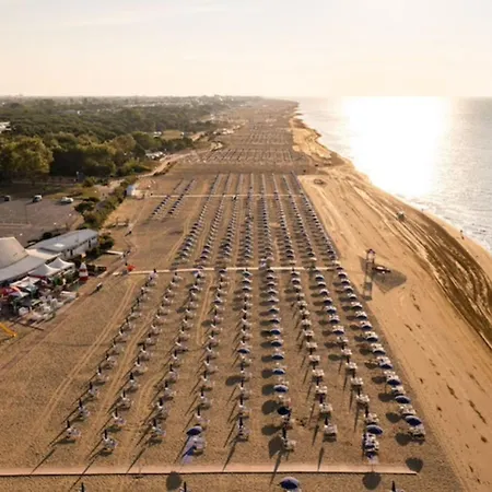 Equipped For Group Getaways In * Bibione